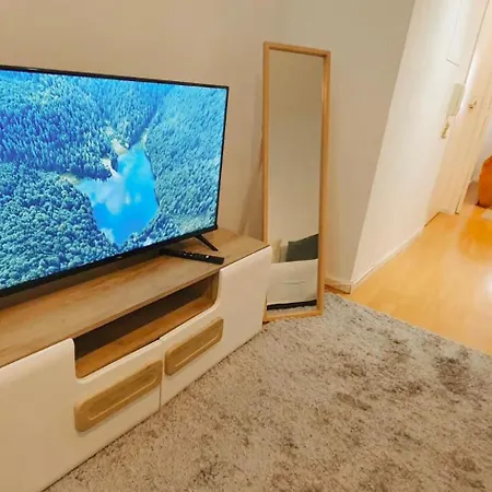 Apartament In Bairro Alto! *